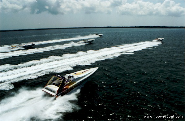 BAY BLAST
The final open water blast across Barnes Sound, a protected bay that leads our group into Jewfish Creek in Key Largo. Moving along in the front of the frame is Greg Fries in his Sonic 358, 
